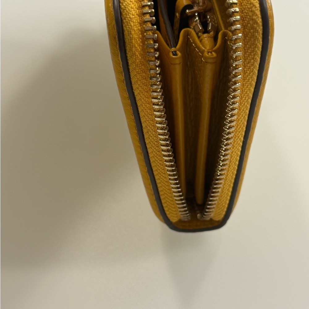 Tory Burch Mustard Yellow Wallet - Picture 5 of 14